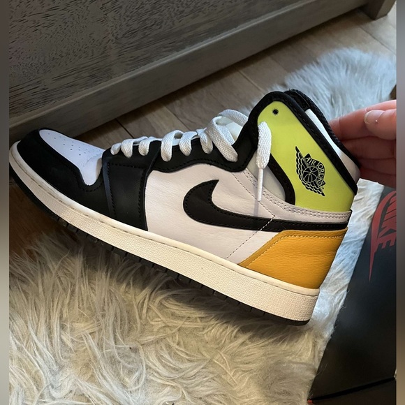 Nike Jordan High Retro Volts: Size 7Y, 8W,